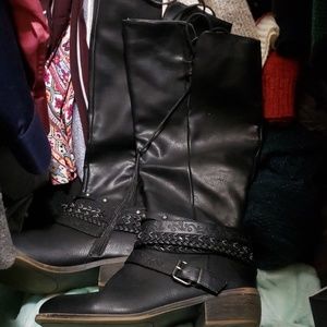 SO Tall Boots
